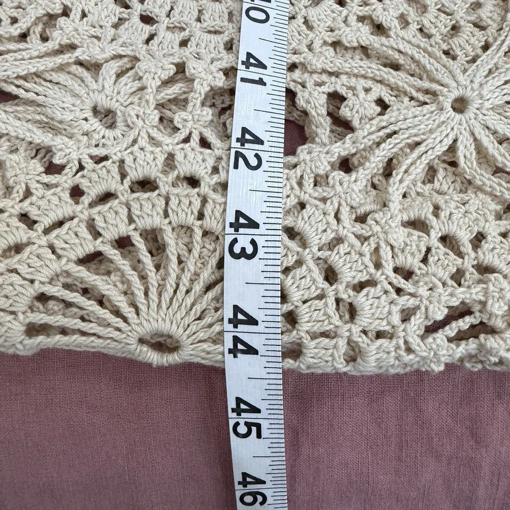 Hand Crocheted‎ Lace Bedspread Queen Neutral Scallop Blanket Vtg Handmade Beige